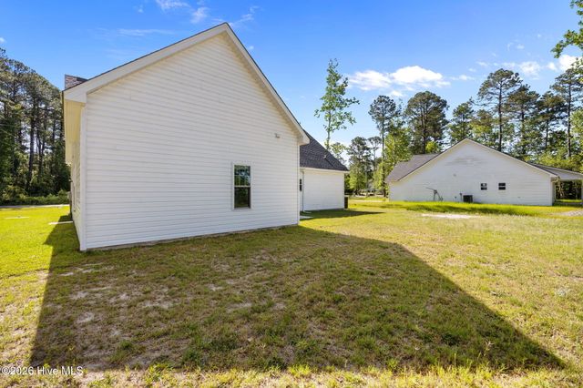 521 Leatherwood Drive NW, Calabash, NC 28467