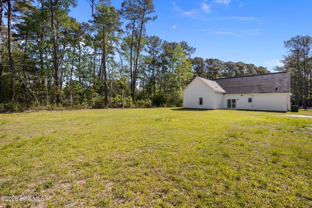 521 Leatherwood Drive NW, Calabash, NC 28467