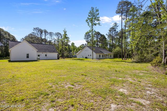 521 Leatherwood Drive NW, Calabash, NC 28467