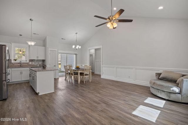 521 Leatherwood Drive NW, Calabash, NC 28467