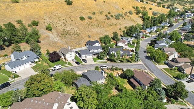 2011 N 225 E, Centerville, UT 84014