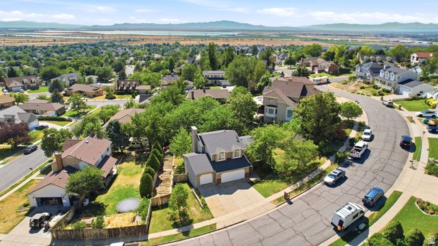 2011 N 225 E, Centerville, UT 84014
