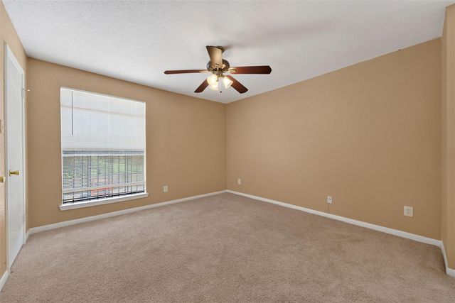 12500 Sandpiper Drive 122, Houston, TX 77035