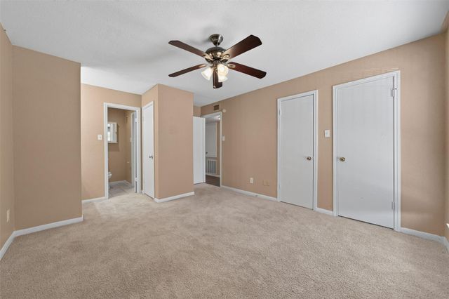 12500 Sandpiper Drive 122, Houston, TX 77035