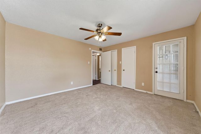 12500 Sandpiper Drive 122, Houston, TX 77035