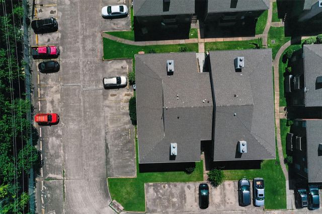 12500 Sandpiper Drive 122, Houston, TX 77035