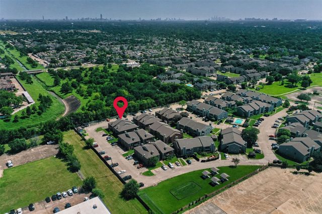 12500 Sandpiper Drive 122, Houston, TX 77035