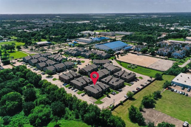 12500 Sandpiper Drive 122, Houston, TX 77035