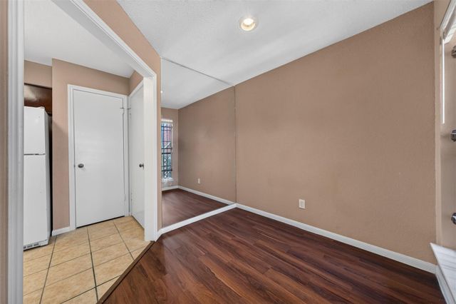 12500 Sandpiper Drive 122, Houston, TX 77035