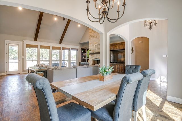 106 Treeline Court, Lipan, TX 76462