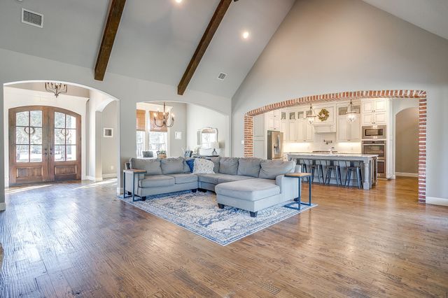 106 Treeline Court, Lipan, TX 76462