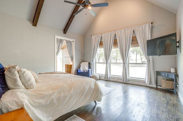 106 Treeline Court, Lipan, TX 76462