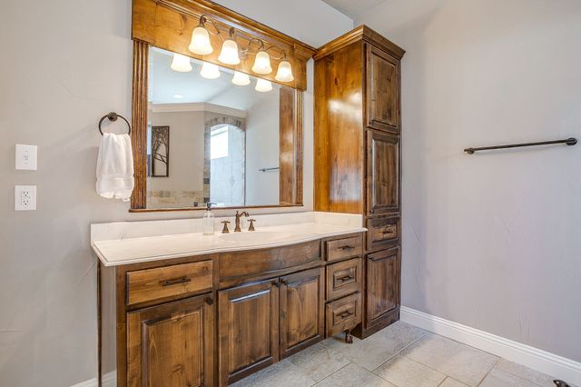 106 Treeline Court, Lipan, TX 76462