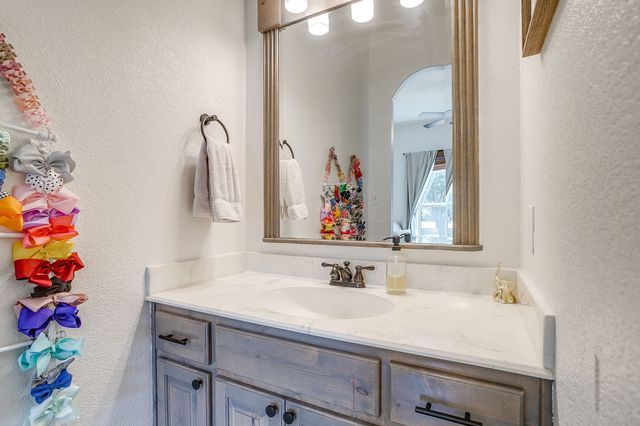 106 Treeline Court, Lipan, TX 76462