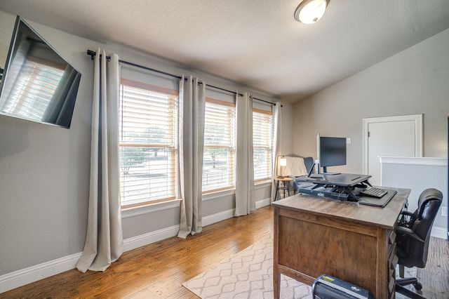 106 Treeline Court, Lipan, TX 76462