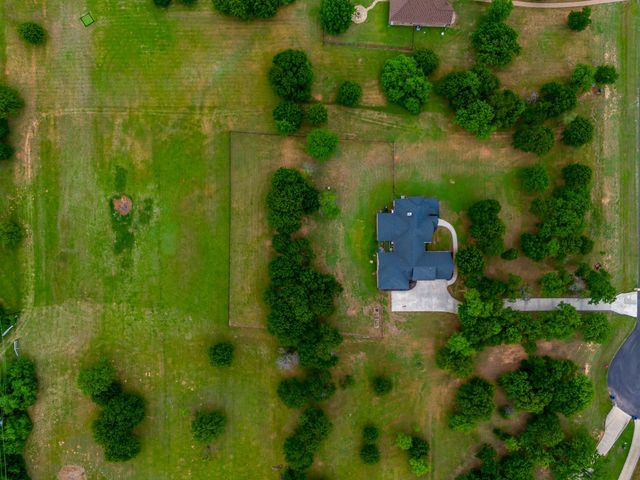 106 Treeline Court, Lipan, TX 76462