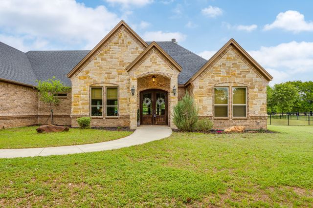 106 Treeline Court, Lipan, TX 76462
