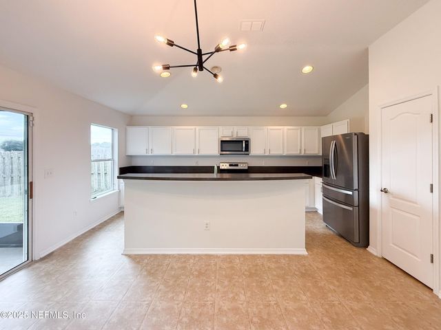 11763 PLEASANT CREEK Drive, Jacksonville, FL 32218