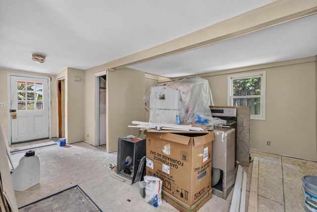 500 W Riverview DRIVE, Glendale, WI 53209