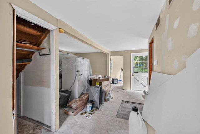 500 W Riverview DRIVE, Glendale, WI 53209