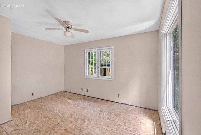 500 W Riverview DRIVE, Glendale, WI 53209