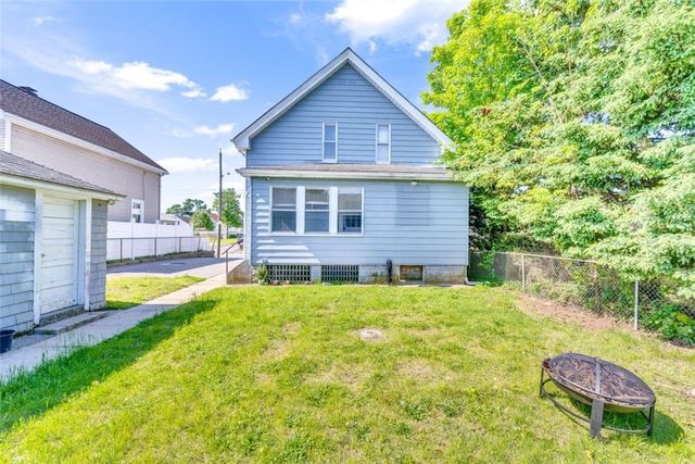 86 Woodward Avenue 2, East Providence, RI 02914