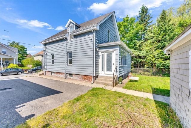 86 Woodward Avenue 2, East Providence, RI 02914