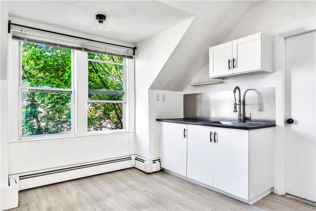 86 Woodward Avenue 2, East Providence, RI 02914