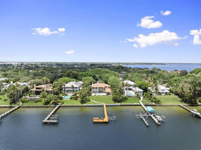 3984 SE Old St Lucie Boulevard, Stuart, FL 34996