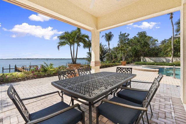 3984 SE Old St Lucie Boulevard, Stuart, FL 34996