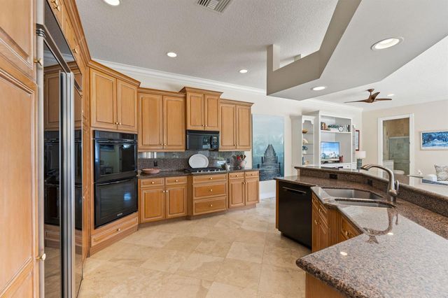 3984 SE Old St Lucie Boulevard, Stuart, FL 34996