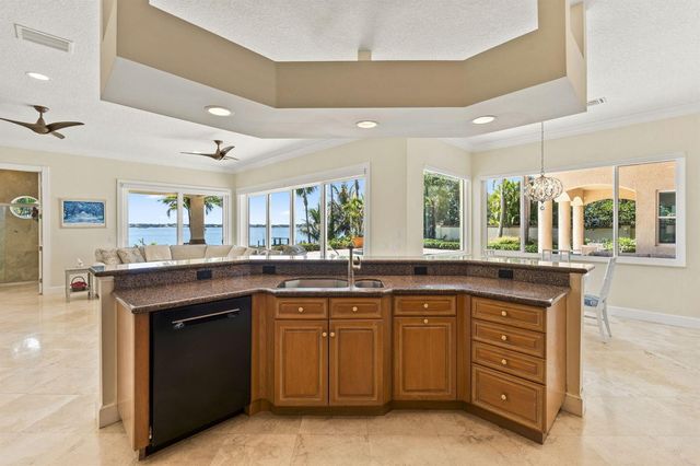 3984 SE Old St Lucie Boulevard, Stuart, FL 34996