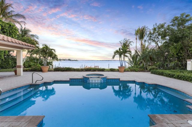 3984 SE Old St Lucie Boulevard, Stuart, FL 34996