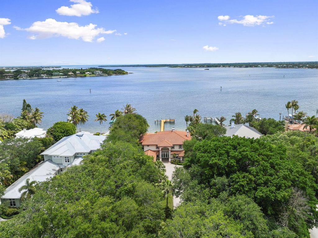 3984 SE Old St Lucie Boulevard, Stuart, FL 34996