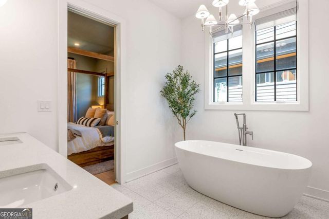 1120 Mado Loop, Chattahoochee Hills, GA 30268