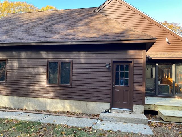 156 Brigham Hill Rd, Grafton, MA 01536