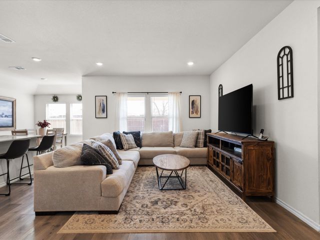 1308 Skyline Drive, Denton, TX 76207