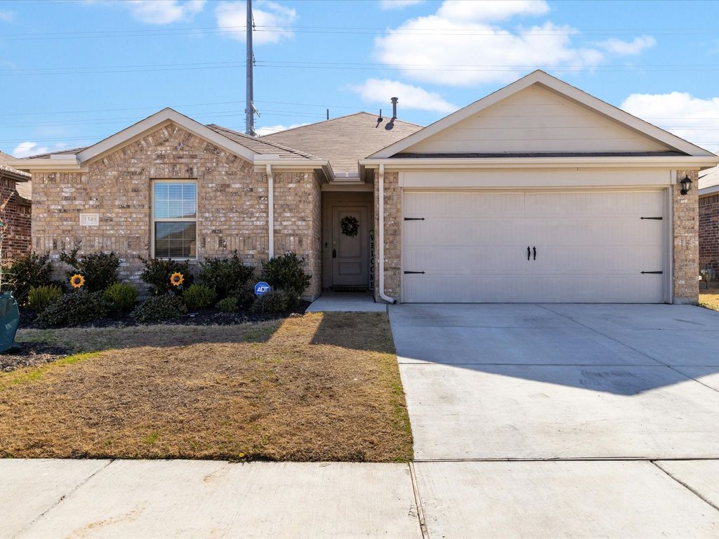 1308 Skyline Drive, Denton, TX 76207