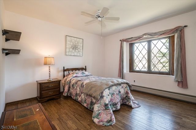 7 Lexington Ave, Branchburg Twp., NJ 08853