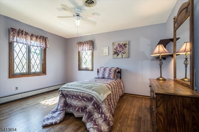 7 Lexington Ave, Branchburg Twp., NJ 08853