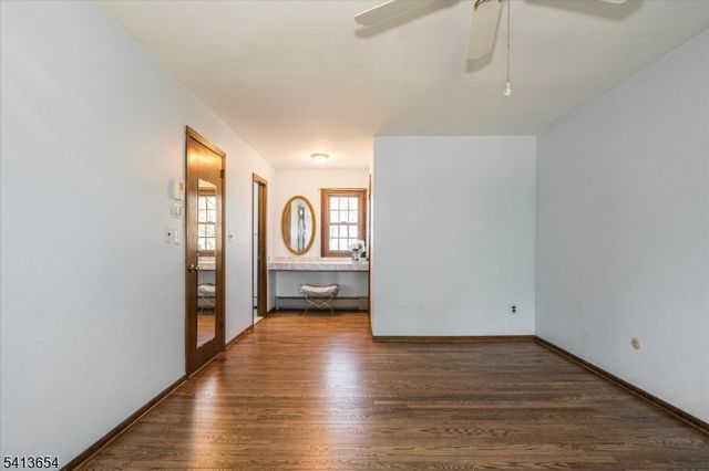 7 Lexington Ave, Branchburg Twp., NJ 08853