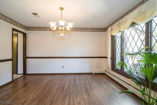 7 Lexington Ave, Branchburg Twp., NJ 08853