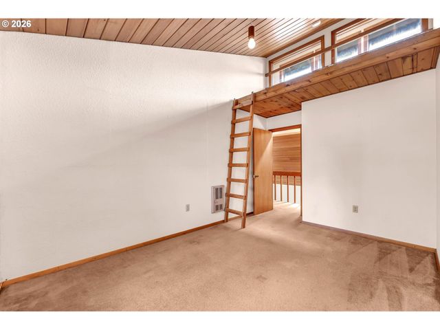 6808 Ne 151ST Cir, Vancouver, WA 98686