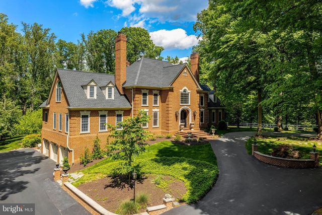 105 INTERPROMONTORY RD, Great Falls, VA 22066