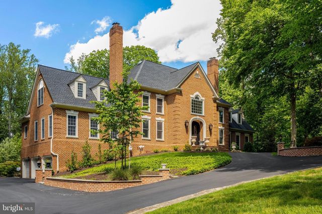 105 INTERPROMONTORY RD, Great Falls, VA 22066