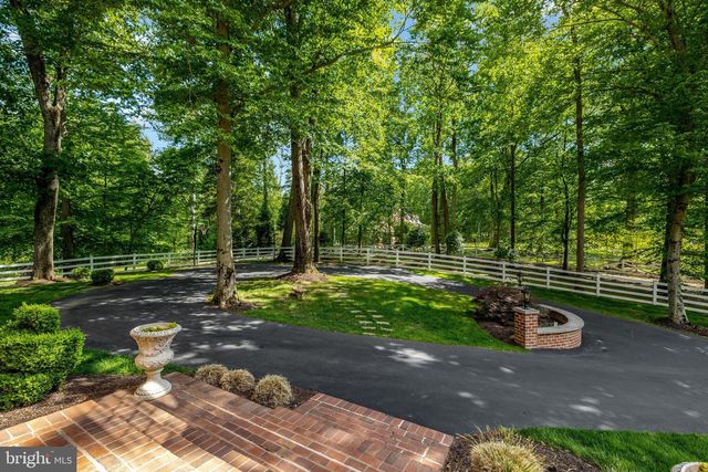 105 INTERPROMONTORY RD, Great Falls, VA 22066