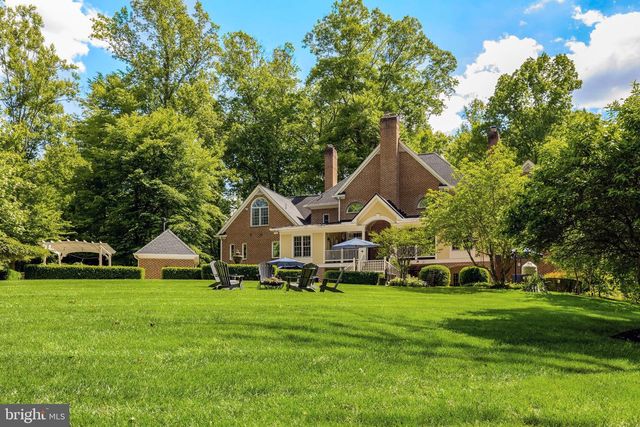 105 INTERPROMONTORY RD, Great Falls, VA 22066