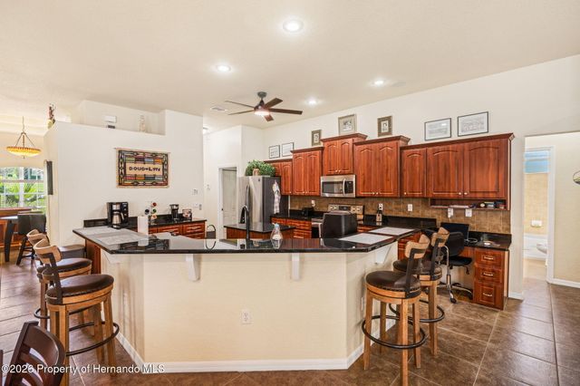 10288 Ridge Top Loop, Weeki Wachee, FL 34613