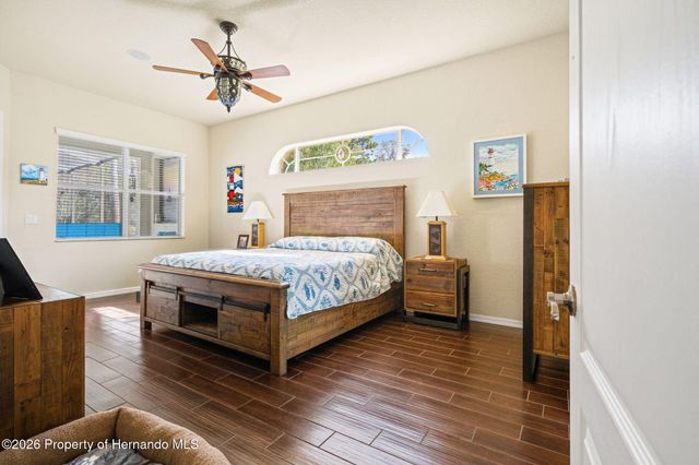 10288 Ridge Top Loop, Weeki Wachee, FL 34613