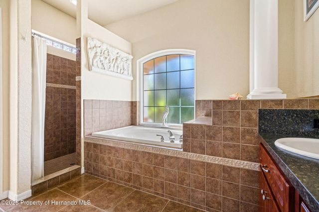 10288 Ridge Top Loop, Weeki Wachee, FL 34613